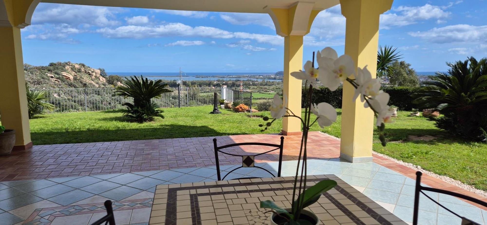 Ferienwohnung Il Panoramico Tortolì Exterior foto